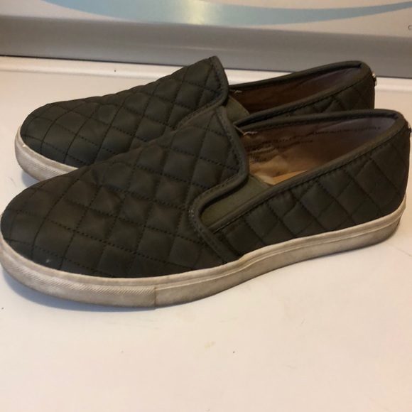 Shoes - Picture 2 of 3